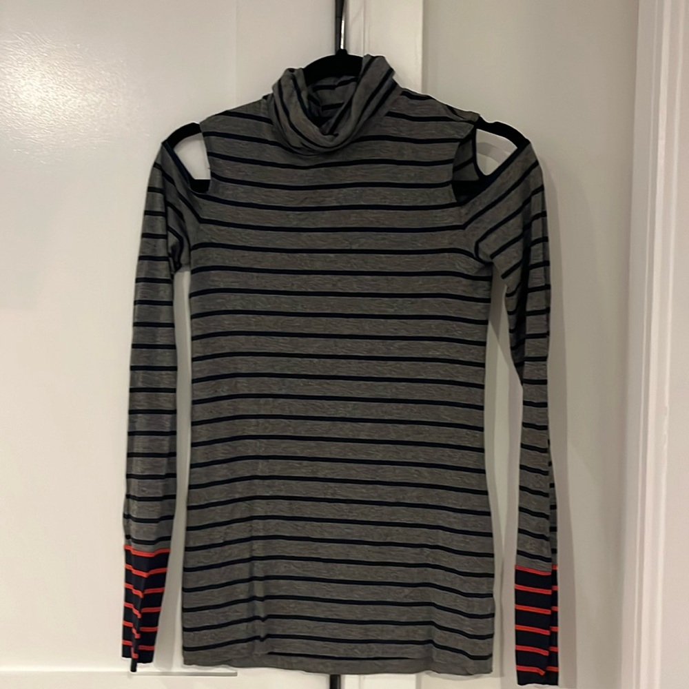 BAILEY/44 Grey and Navy With Red Trim Long Sleeve Turtleneck , Soft Jersey SZ XS